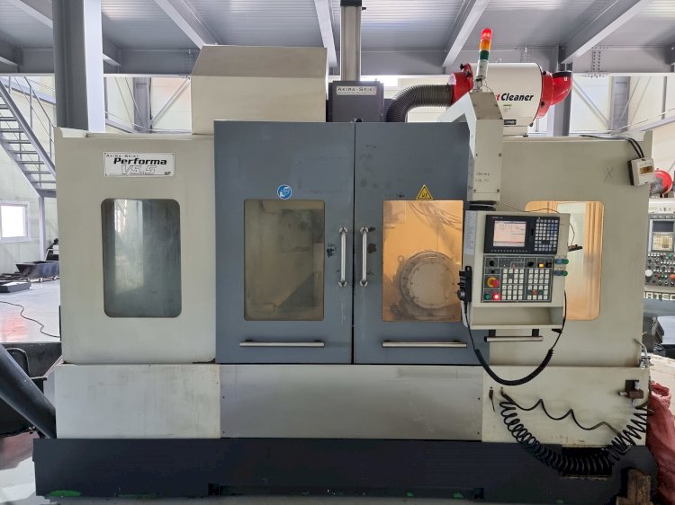 Akira Seiki V5.5 Vertical Machining Center