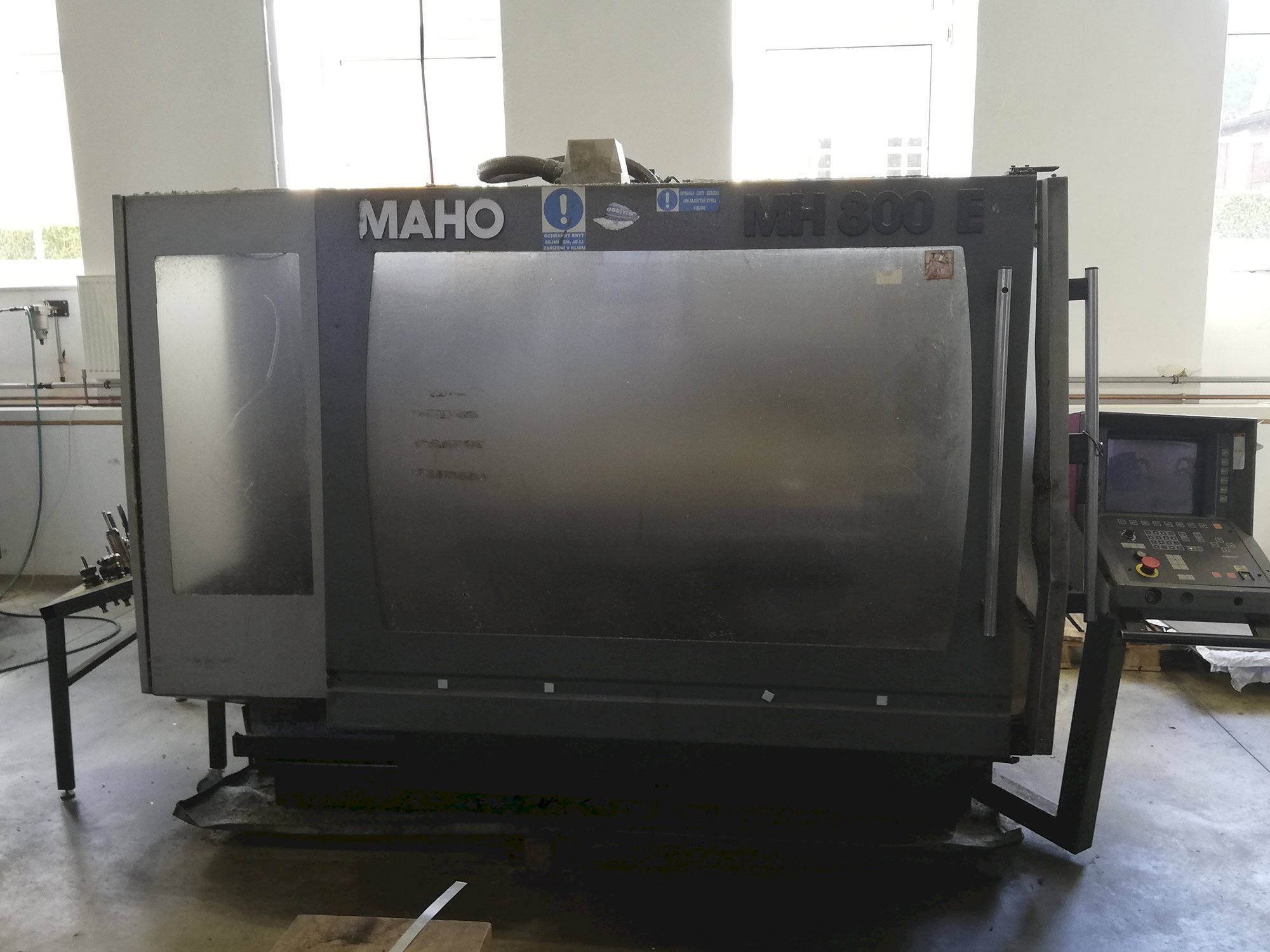 FRESATRICE CNC MAHO 800E - Gamma Macchine e Utensili