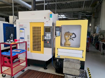 Fanuc Robodrill ALPHA T21iFA Vertical Machining center